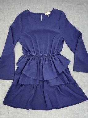 Entro Navy Blue Tuered Midi Dress. Medium